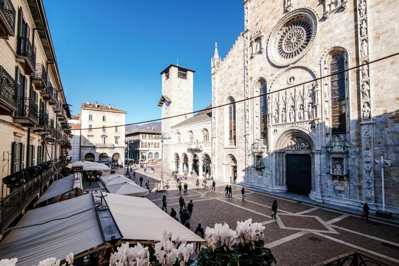 La Finestra Sul Duomo - The House Of Travelers Como Exterior foto