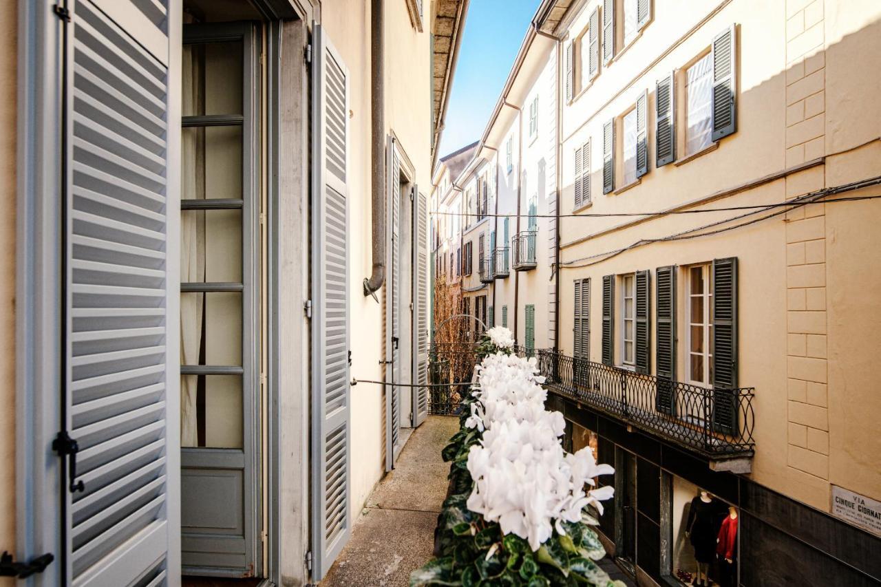 La Finestra Sul Duomo - The House Of Travelers Como Exterior foto