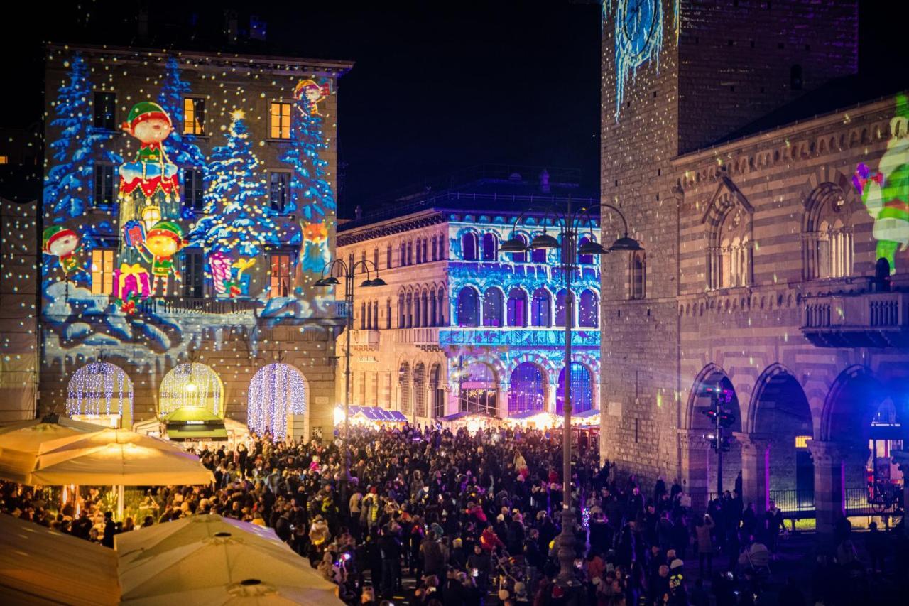 La Finestra Sul Duomo - The House Of Travelers Como Exterior foto