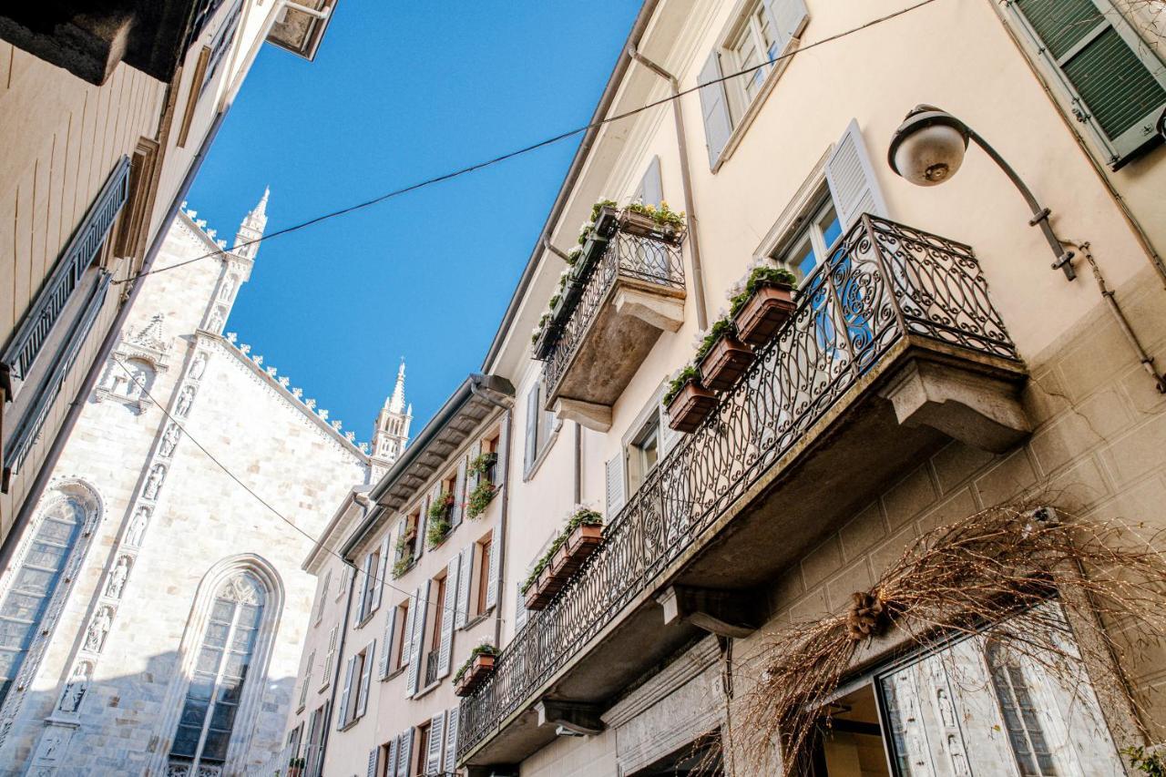 La Finestra Sul Duomo - The House Of Travelers Como Exterior foto