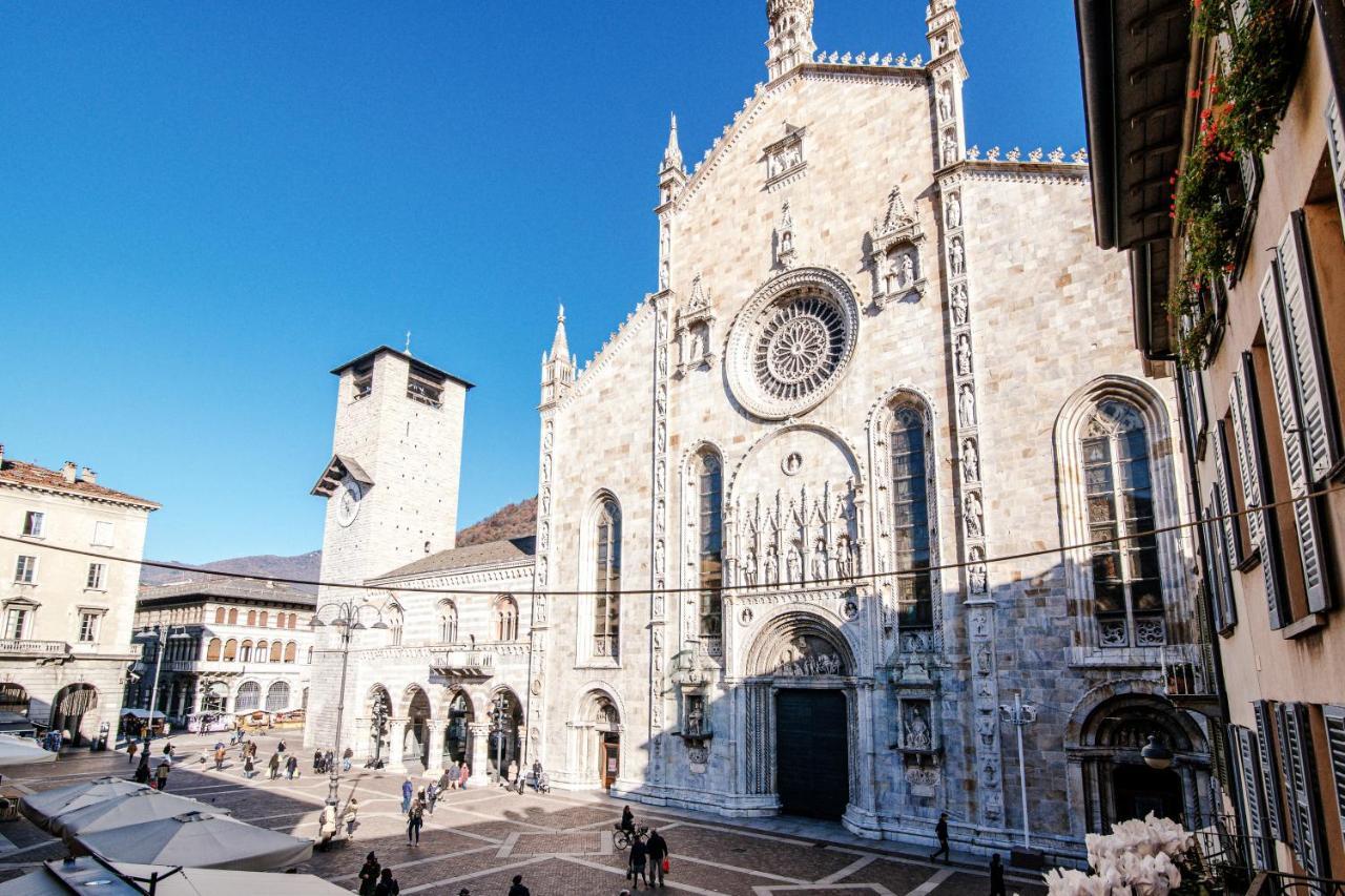 La Finestra Sul Duomo - The House Of Travelers Como Exterior foto